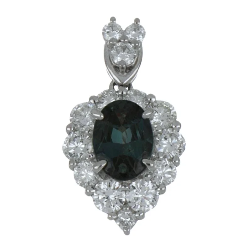 Alexandrite Pendant (Alexandrite 0.92 cts. White Diamond 0.84 cts.)