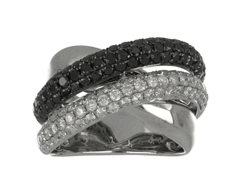 Black Diamond Ladies Ring (Black Diamond 1.16 cts. White Diamond 0.92 cts.)