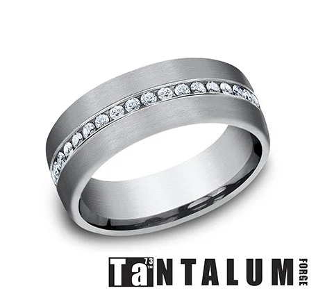 TANTALUM AND LG DIAMOND 7.5MM BAND