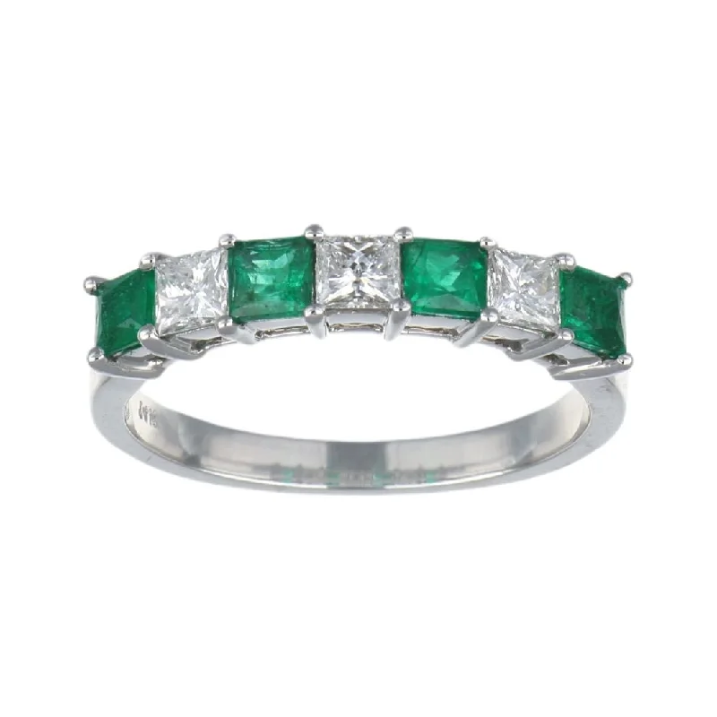 Emerald Ring (Emerald 0.6 cts. White Diamond 0.5 cts.)