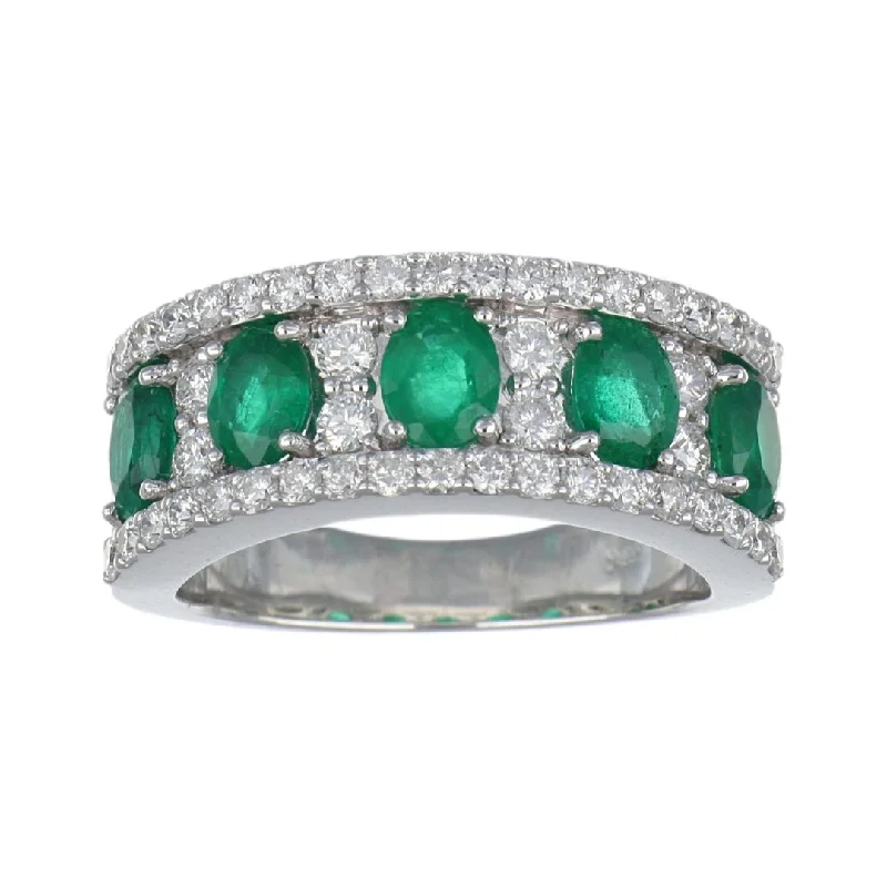 Emerald Ring (Emerald 1.7 cts. White Diamond 0.82 cts.)