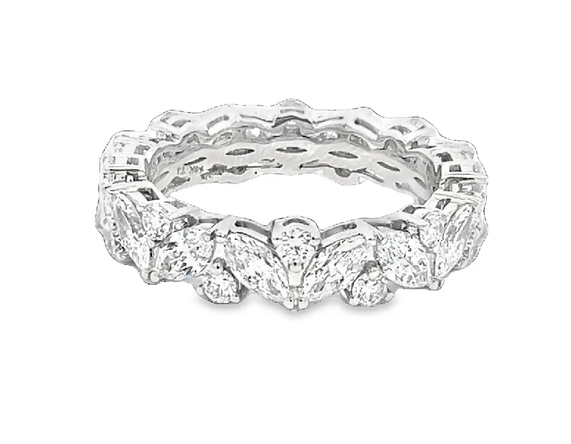 LAB GROWN MARQUISE & ROUND DIAMONDS 2.52ctw PRONG SET ETERNITY BAND