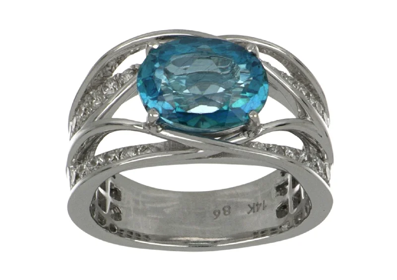 Paraiba Topaz Ladies Ring (Paraiba Topaz 3.3 cts. White Diamond 0.41 cts.)