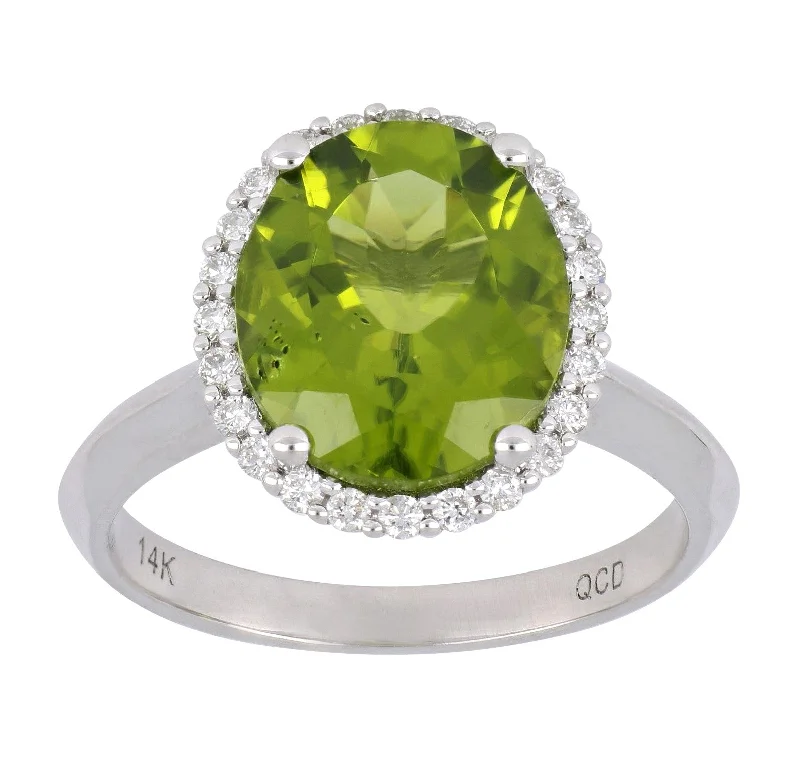 Peridot Ladies Ring (Peridot 4.63 cts. White Diamond 0.26 cts.)