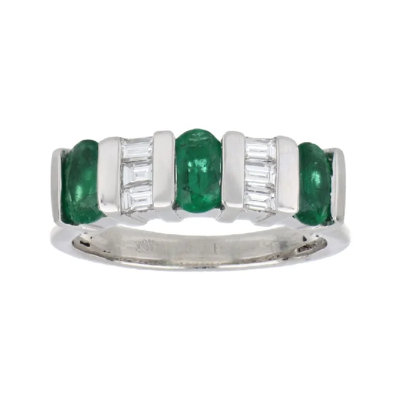 Emerald Ring (Emerald 1.24 cts. White Diamond 0.33 cts.)