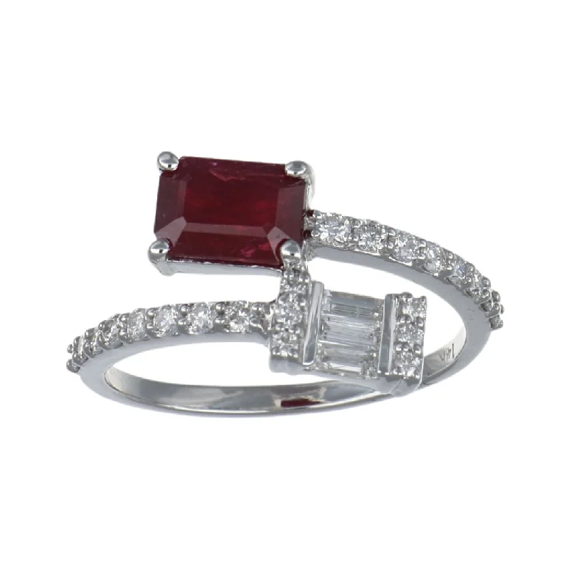 Ruby Ring (Ruby 1.35 cts. White Diamond 0.44 cts. White Diamond Included cts.)