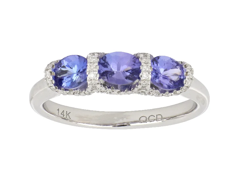 Tanzanite Ladies Ring (Tanzanite 1.09 cts. White Diamond 0.27 cts.)