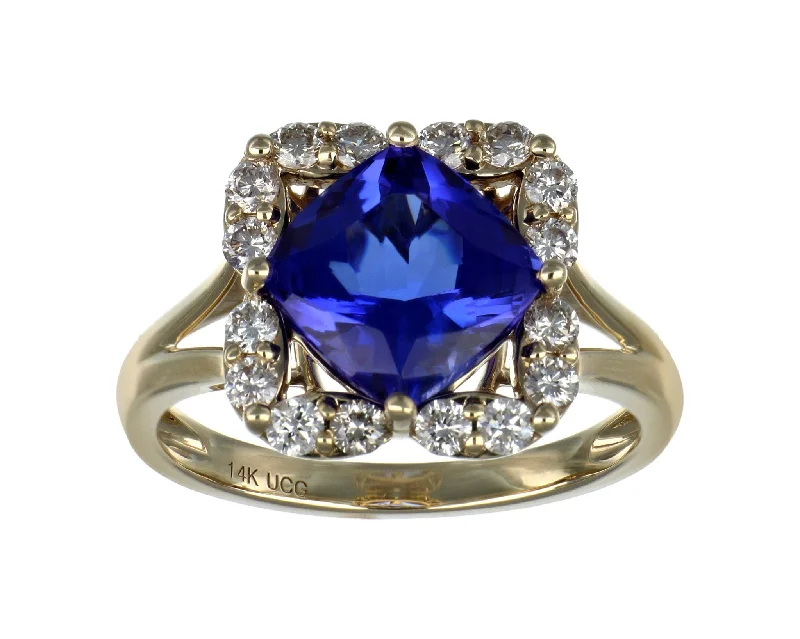 Tanzanite Ladies Ring (Tanzanite 3.21 cts. White Diamond 0.55 cts.)