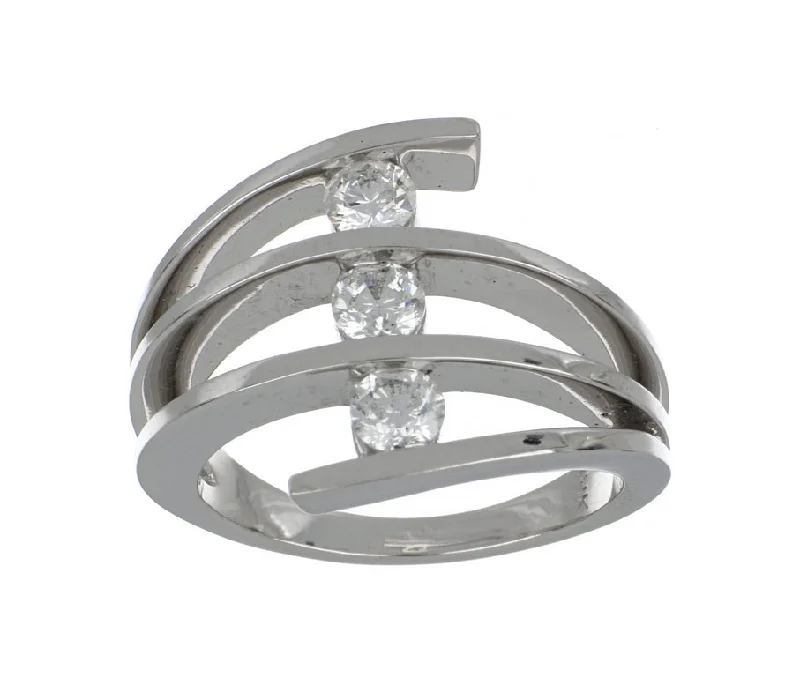 White Diamond Ladies Ring (White Diamond 0.67 cts.)