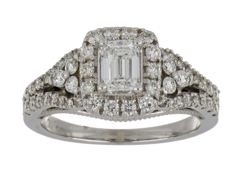 White Diamond Ladies Ring (White Diamond 0.75 cts. Round White Diamond 1.5 cts.)