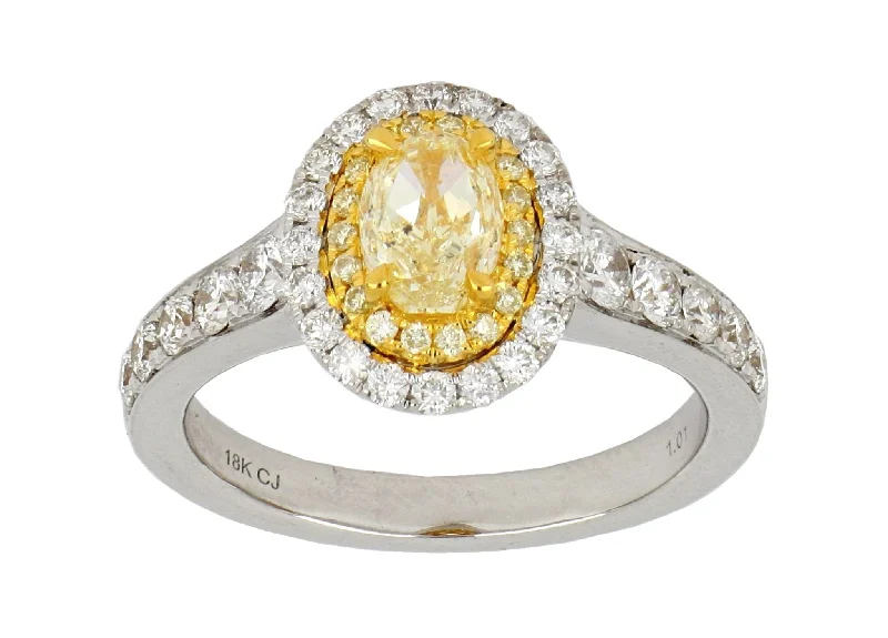 Yellow Diamond Ladies Ring (Yellow Diamond 1.02 cts. Yellow Diamond 0.11 cts. White Diamond 0.78 cts.)