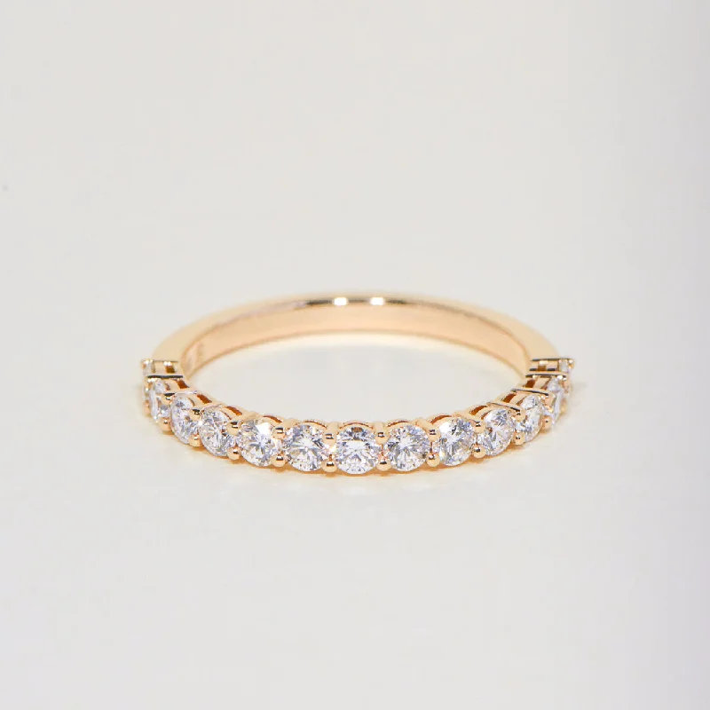 Vera | 13 Stone Round Brilliant Diamond Wedding Band