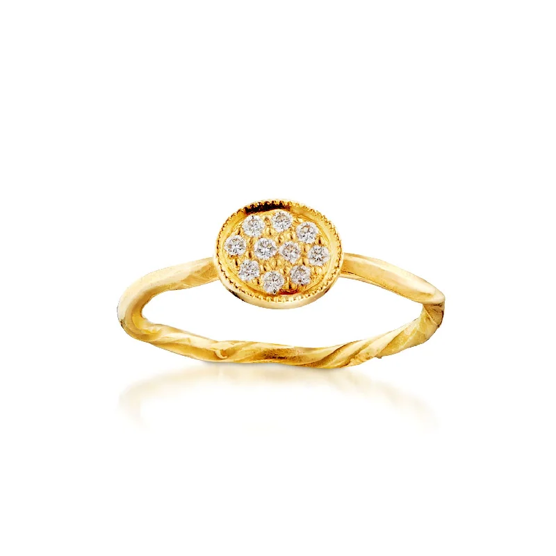 Pavé 18K Gold Ring w. Diamonds