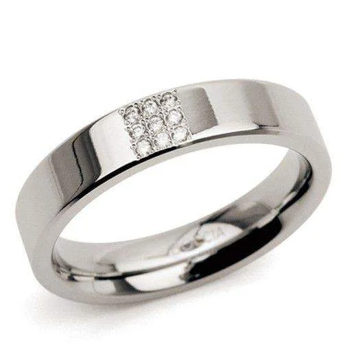 Titanium Ring with Round Diamonds 0121